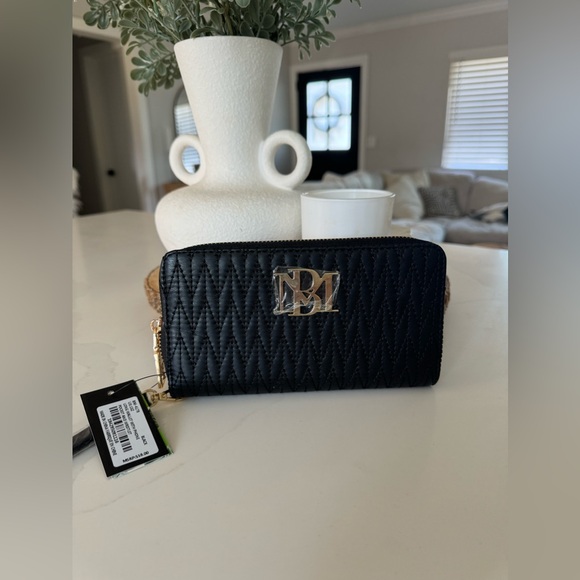 Badgley Mischka Handbags - NWT | Badgley Mischka | Quilted Zip Around Wristlet Wallet | Black